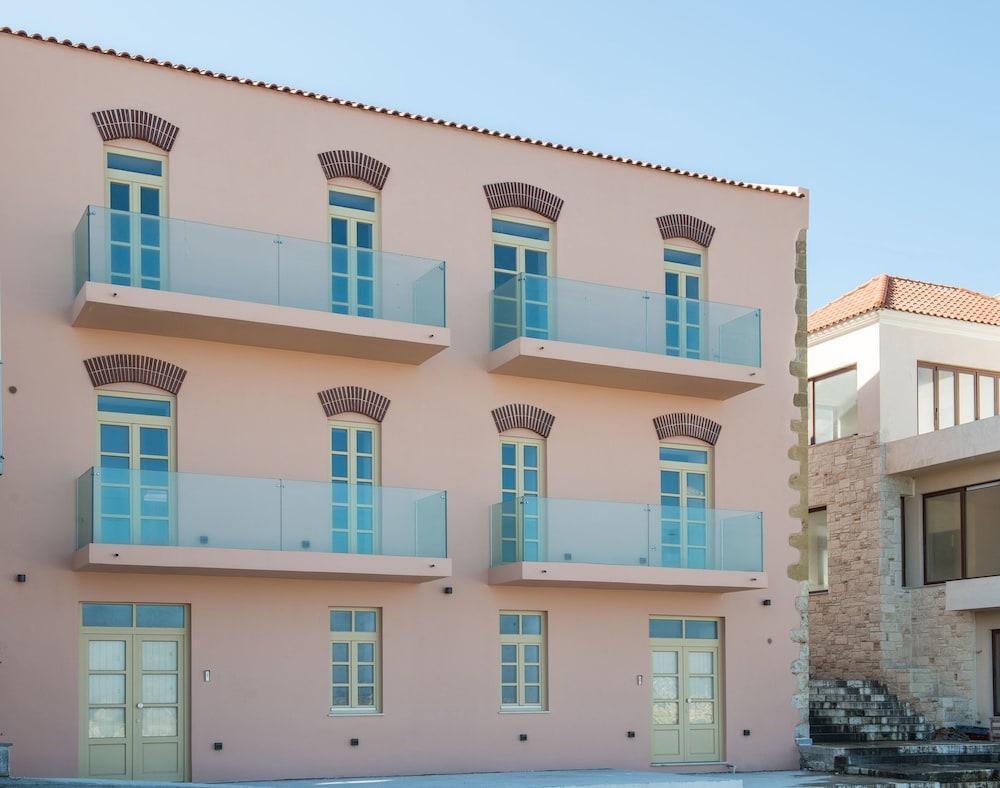 Avra Apartments Kolymbari Harbour Exterior photo